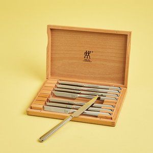 New Zwilling 8-Piece Steak Knife Set and Presentation Box